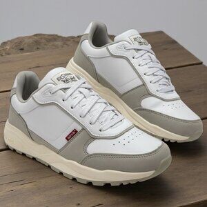 Levis Soft Grey Retro Runner Sneakers Womens 8.5 Low Top Athletic Shoes White